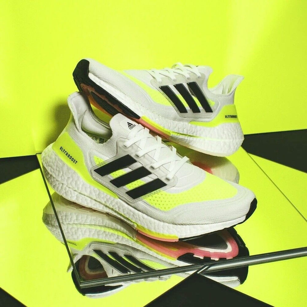 WOMEN'S Adidas UltraBoost 21 White Solar Yellow FY0401 SIZE 6.5